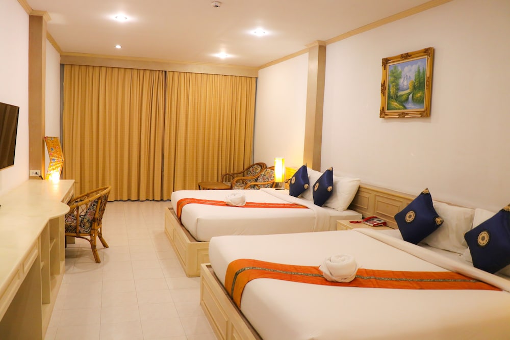 Andaman Seaside Resort Phuket 28/60