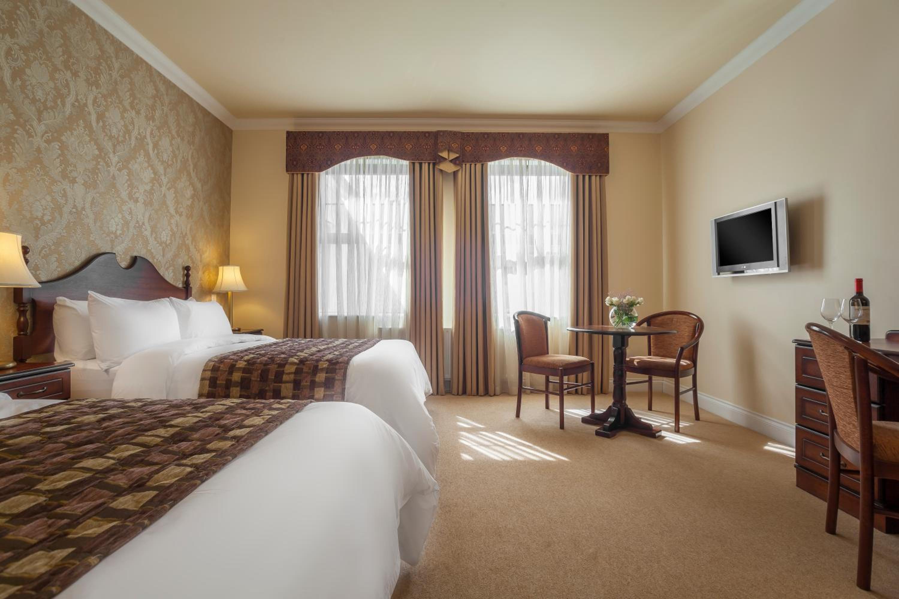 Family, Double or Twin Bed, An Chuirt Hotel Gweedore 3/3