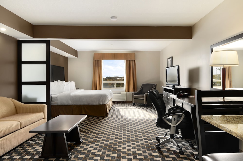 Ramada Cold Lake 28/32