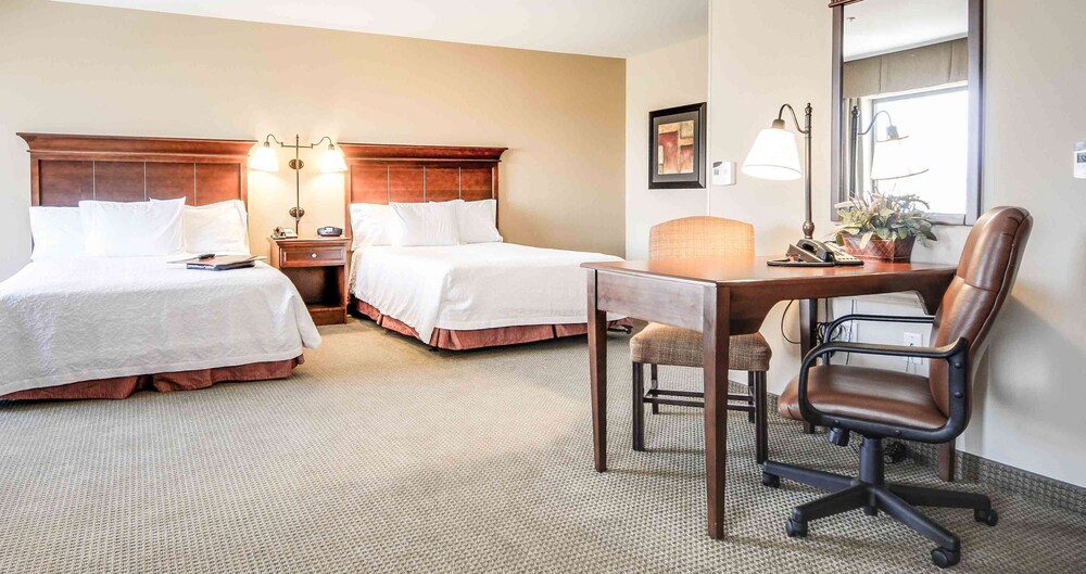 Hampton Inn & Suites Pinedale 14/42