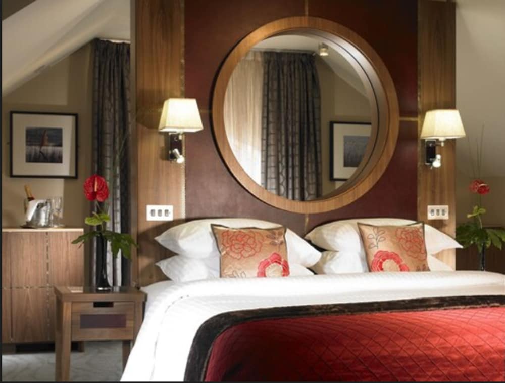 WESTPORT PLAZA HOTEL 13/51