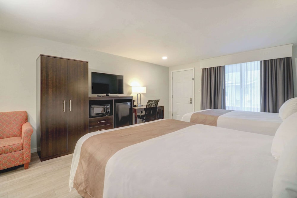 Quality Inn & Suites Lincoln I-93 26/65