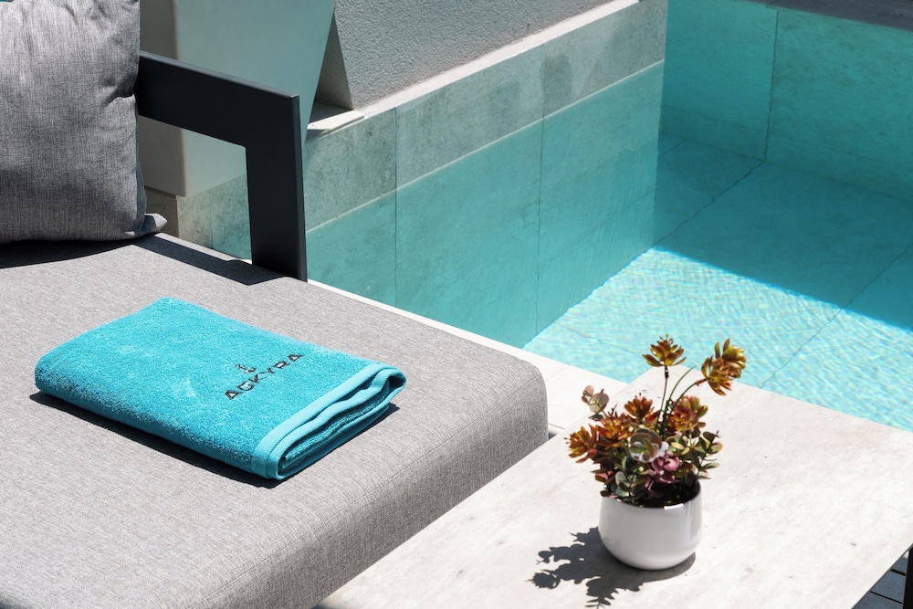 Agkyra Boutique Hotel 43/67
