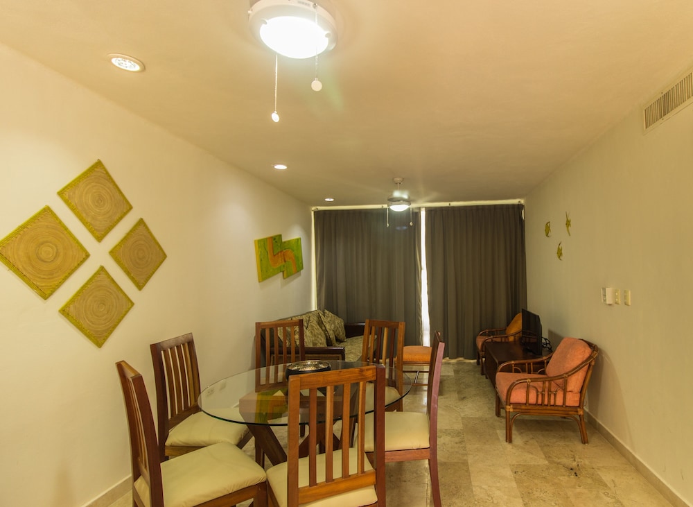 Coral Maya Stay Suites 38/50