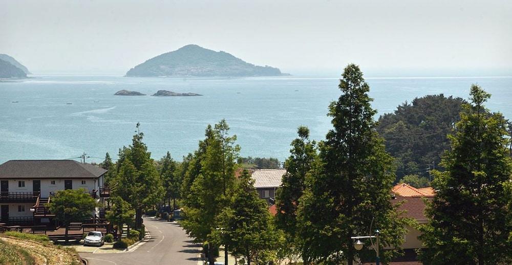 Namhae U.S. Town Bins House Pension 27/37