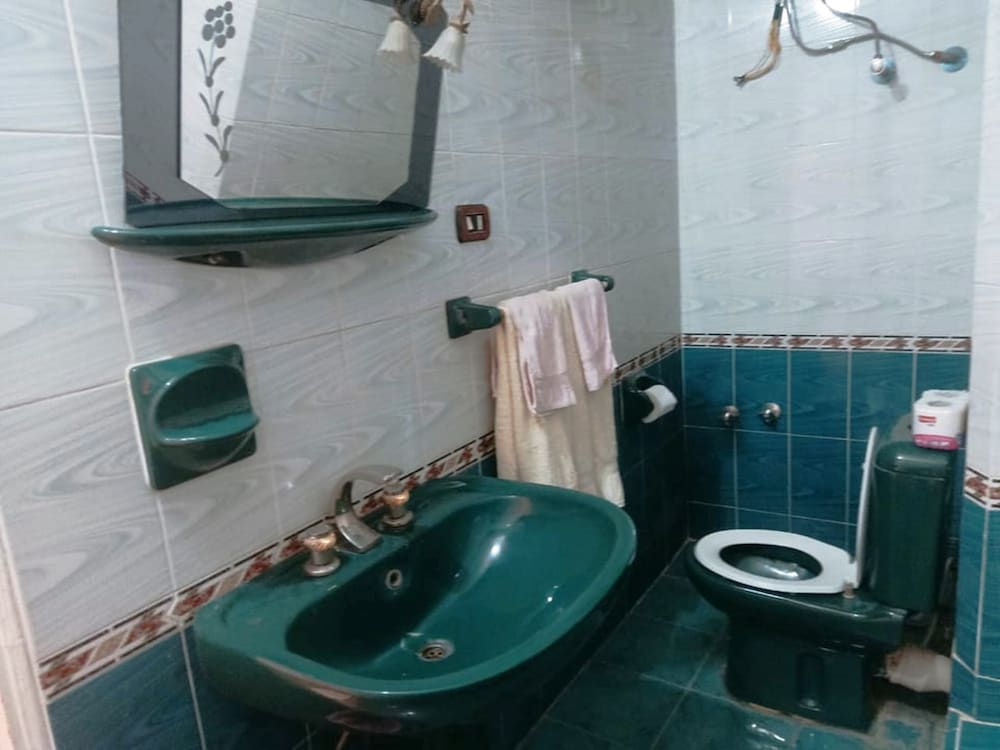 Amenophis Hotel 28/50