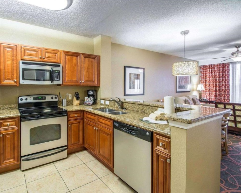 Orlando S Sunshine Resort 35/42
