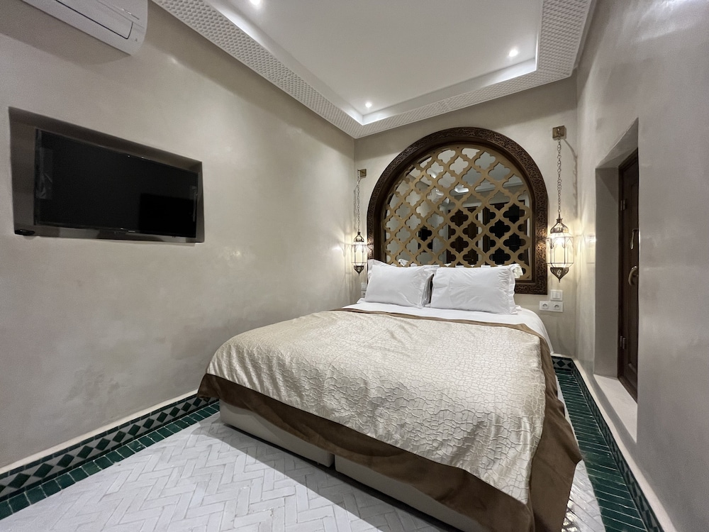 Riad L Etoile D Orient 29/75