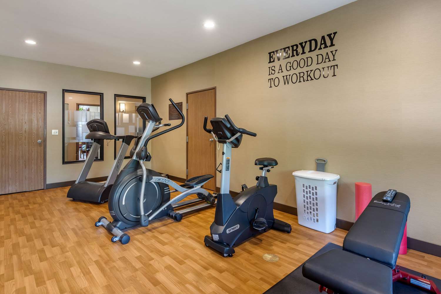 Comfort Inn Ellsworth - Bar Harbor 4/14