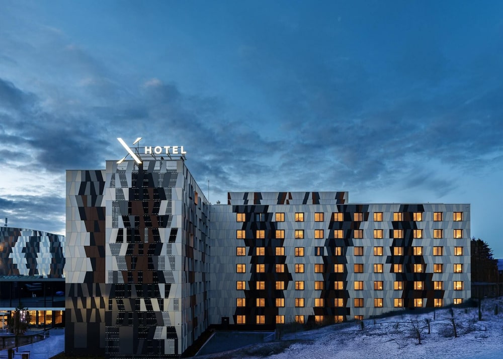 MOXY OSLO X 2/78