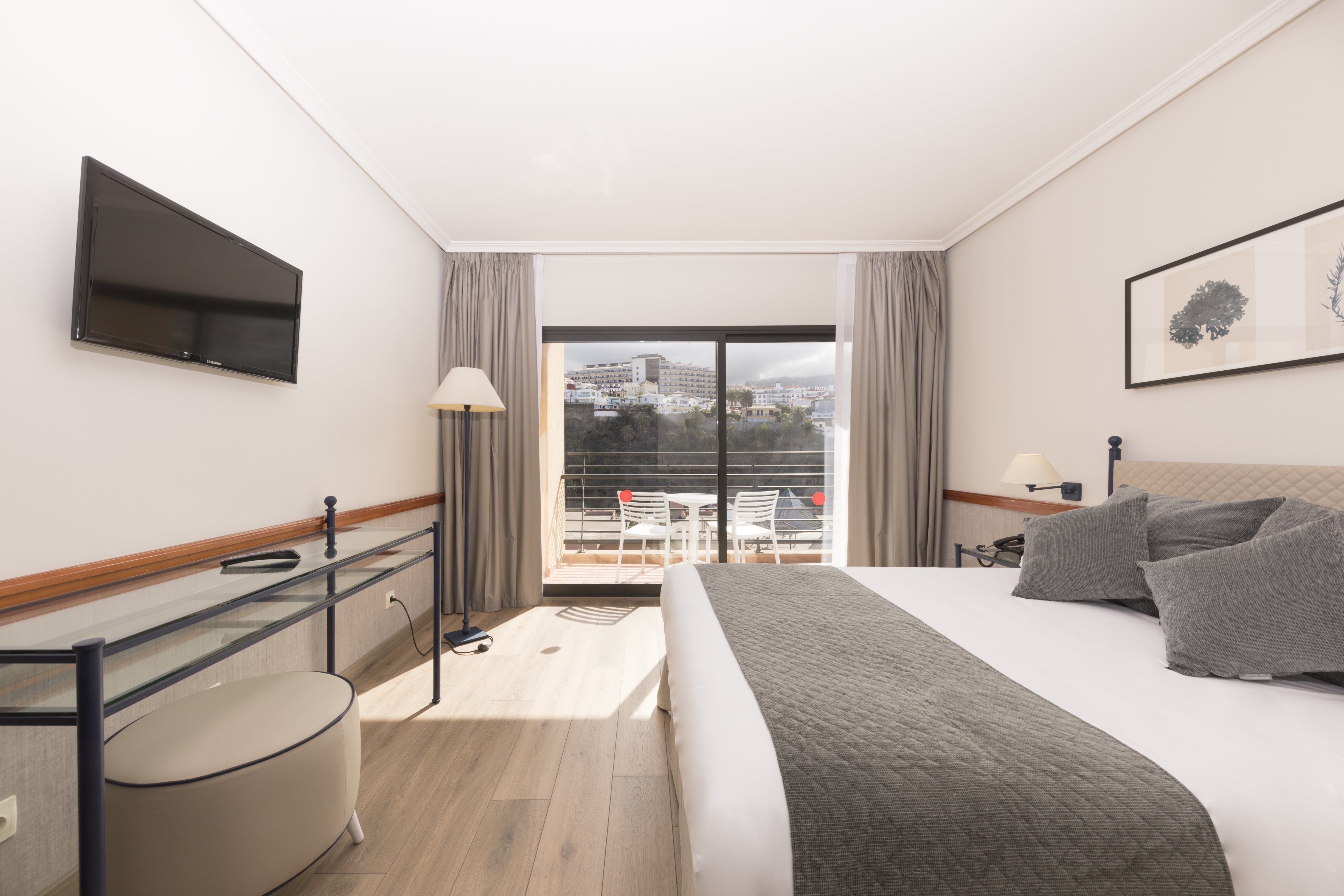 Room, Double Bed, Lateral Side Sea View، Be Live Experience Orotava 3/4