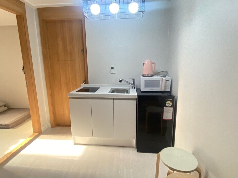 High Street Guest House 39/50