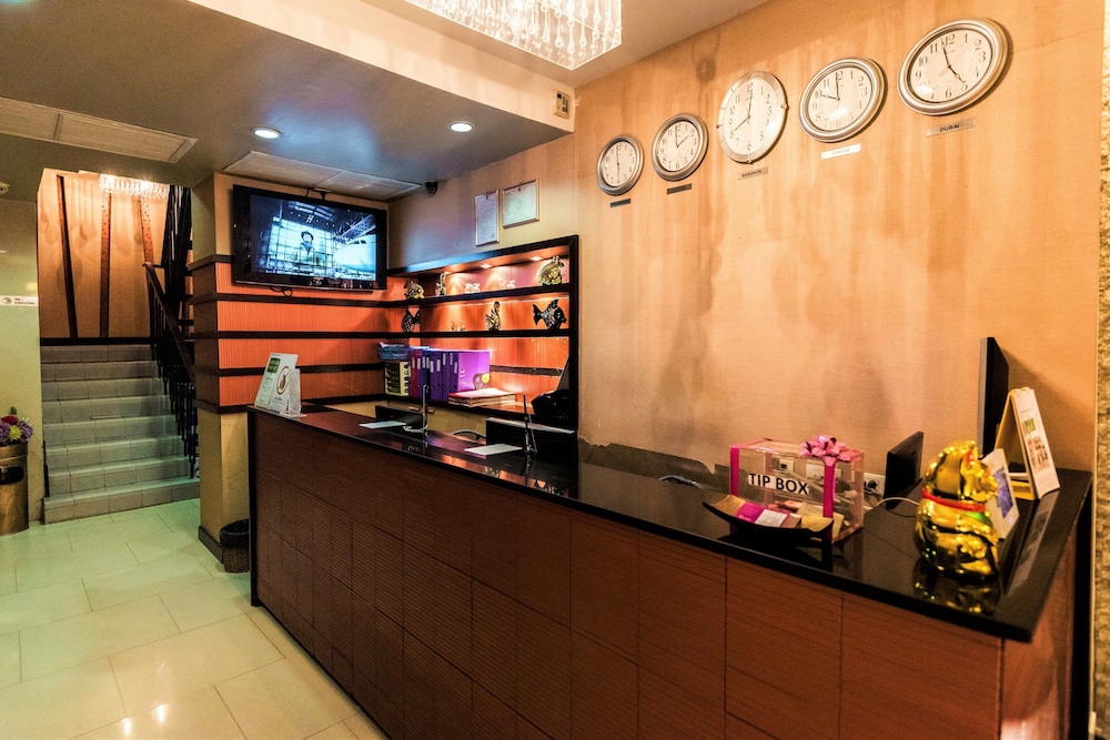 Lobby at Bally Suite Silom, BANGKOK