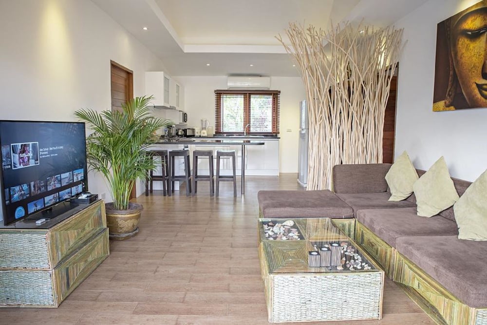 Tropical Season Villa Resort 22/34
