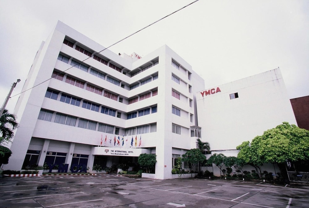 YMCA International Hotel 4/63