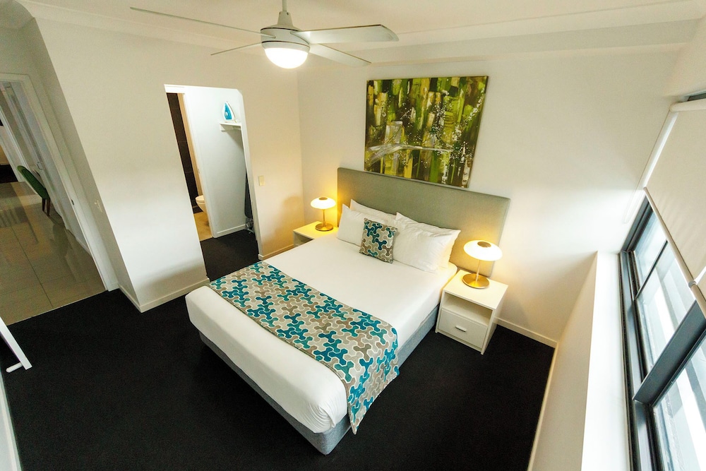 2 BEDROOMS, APARTMENT, 2 BATHROOMS