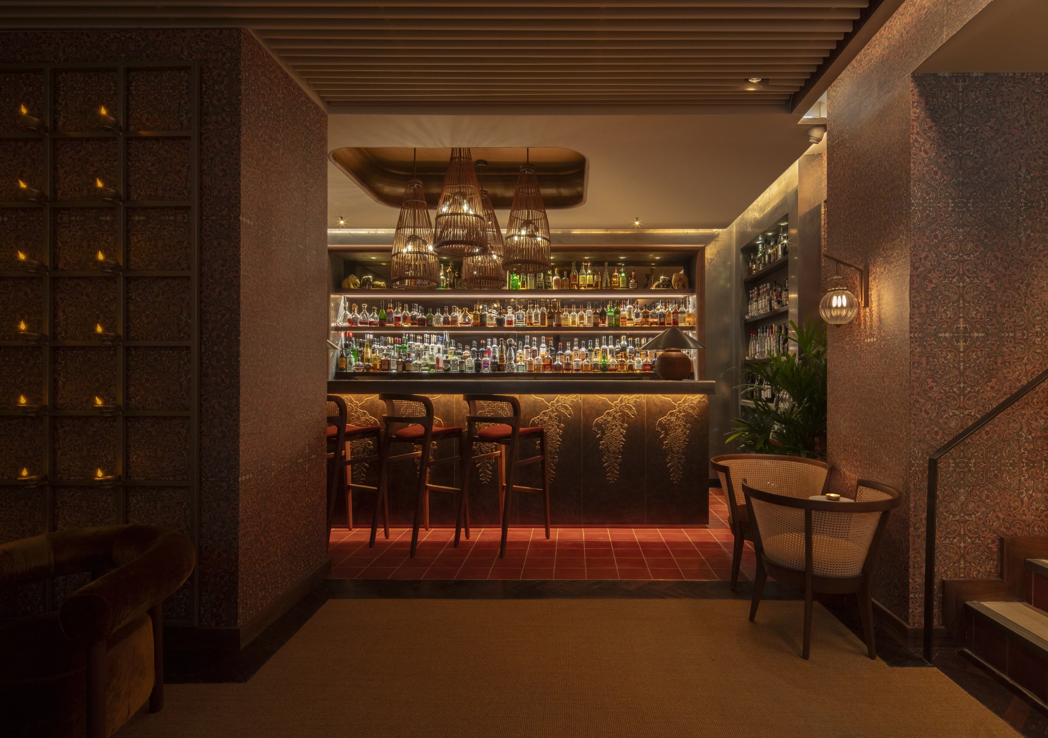 51 Buckingham Gatetaj Suites Residences 67/83