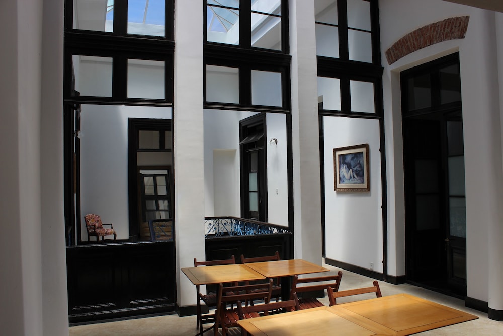 Montevideo Chic Boutique Hostel 17/26
