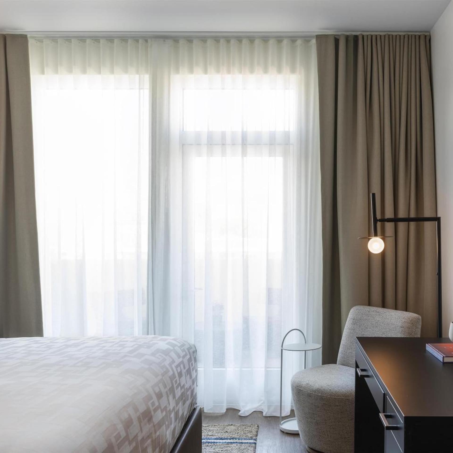 Urban, King Bed, Bathtub, Accessible, Kissel Uptown Oakland, in the Unbound Collection by Hyatt 6/7