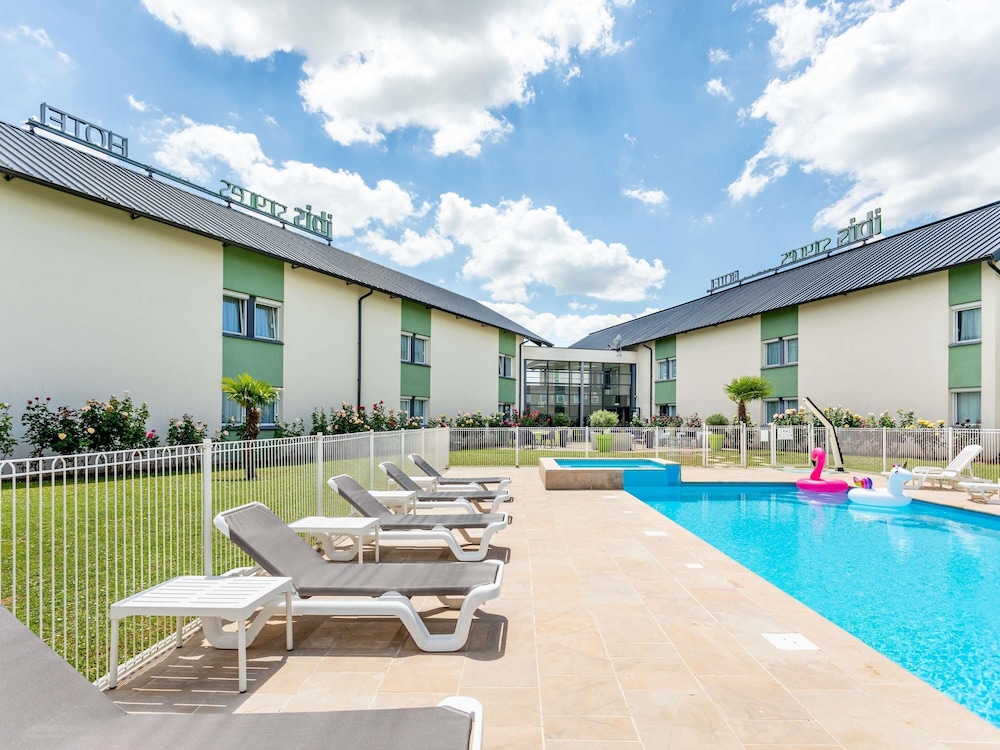 Ibis Styles Bourges 41/48