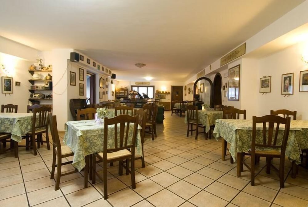 LH Albergo Il Paradiso 18/38