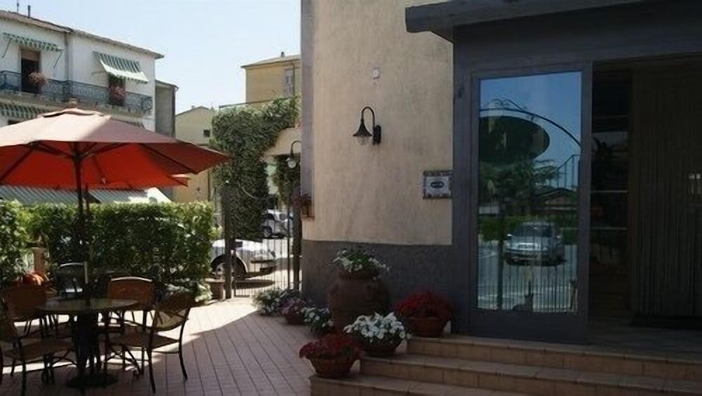 Rossi Hotel 2/35