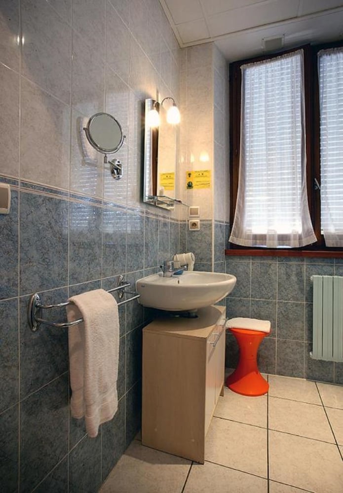 Citotel Des Eaux 39/71