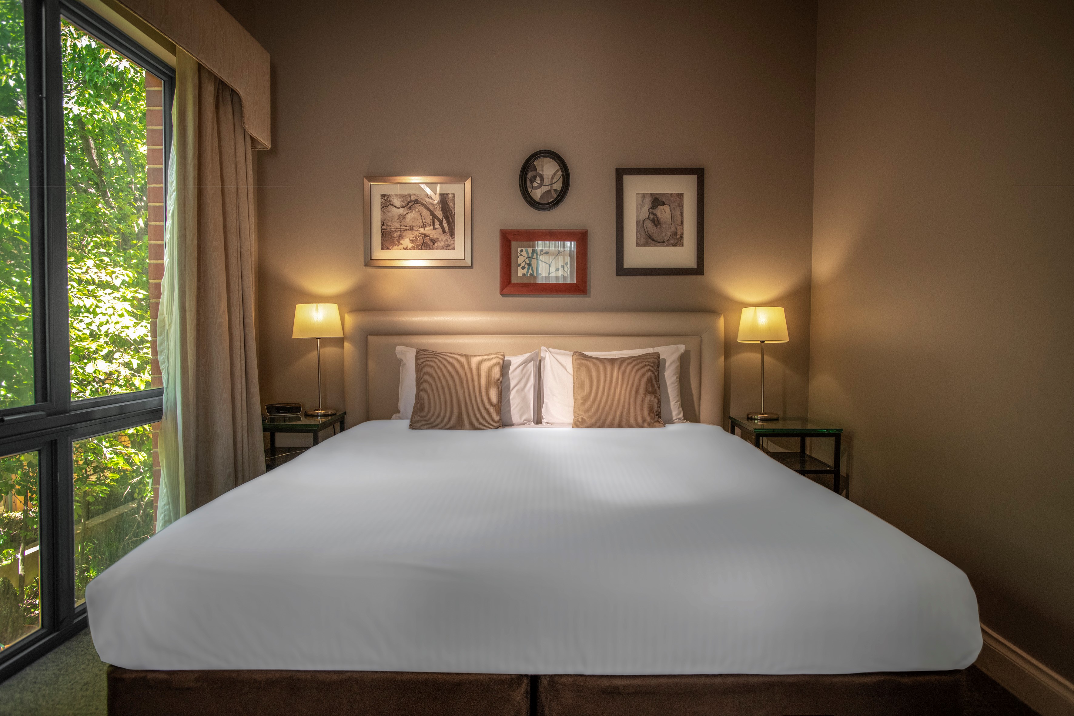 1 BEDROOM