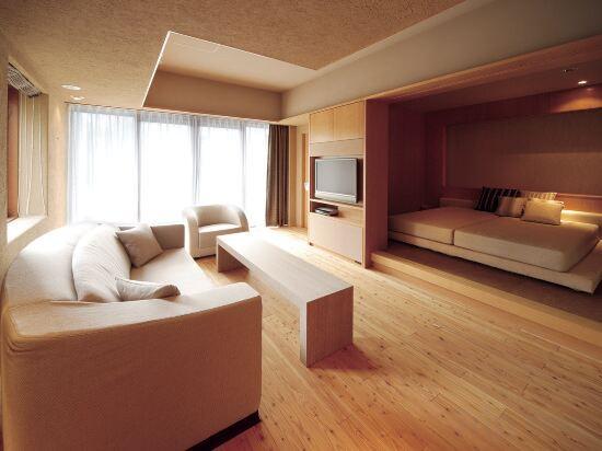 Premier, Suite, New Wing