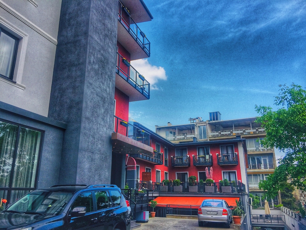 Alliance Hotel 8/74