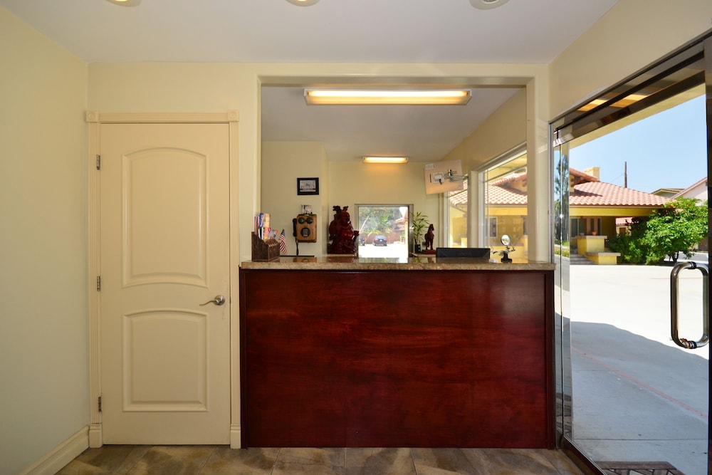 Travelodge By Wyndham Brea 5/29