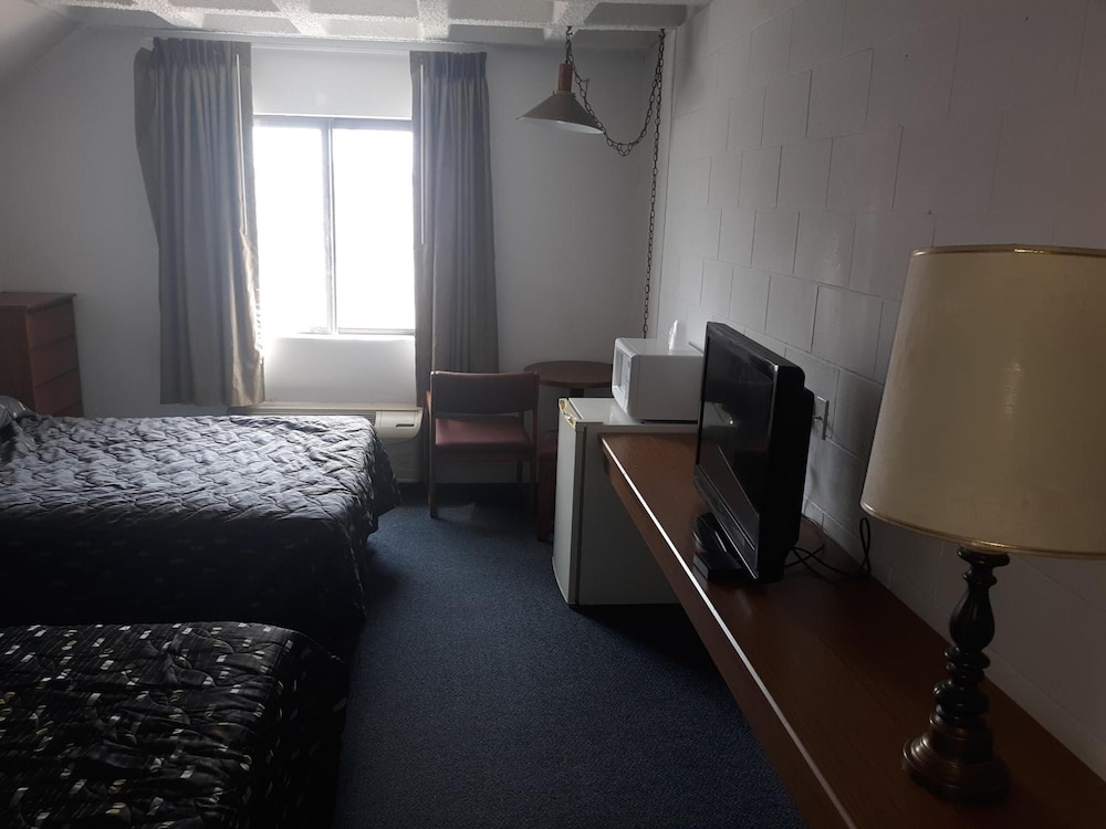 Guest Lodge 54/70