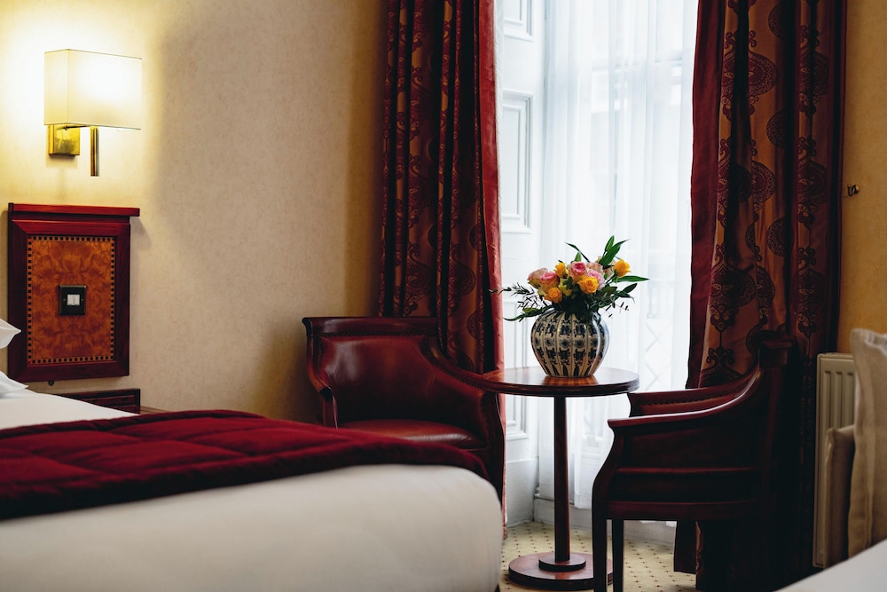 Grange Clarendon Hotel 45/72