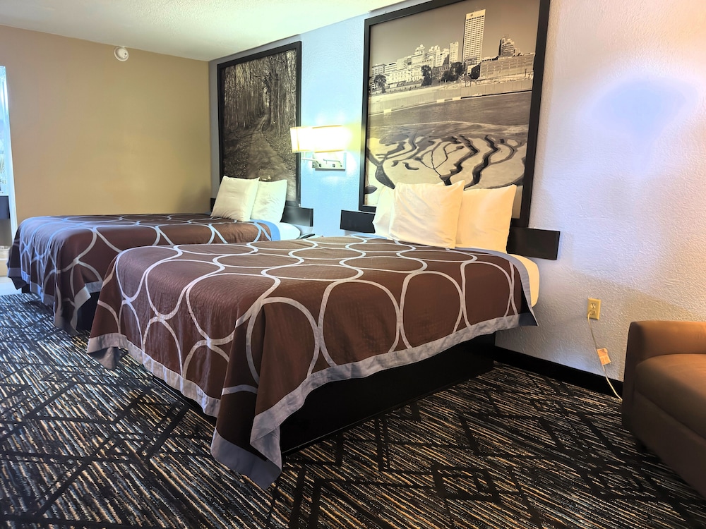 Super 8 by Wyndham Lakeland 19/41