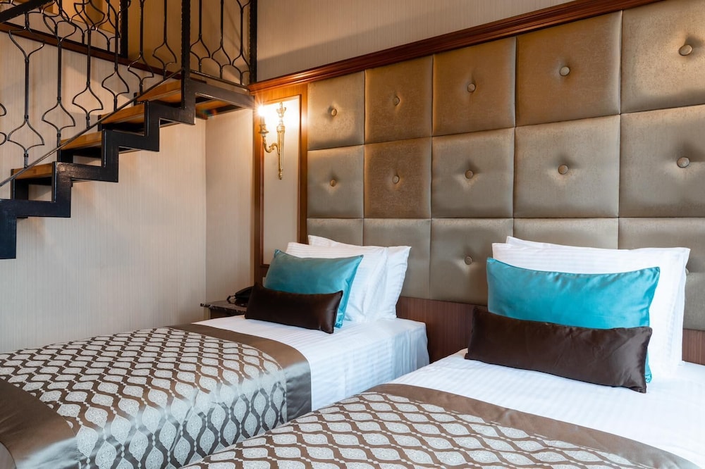 Hotel The Pera Hill 40/72