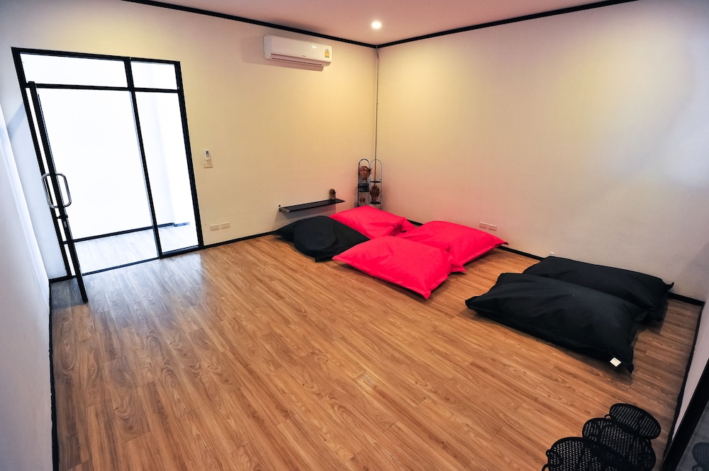 Glur Phuket Patong Beach 34/64