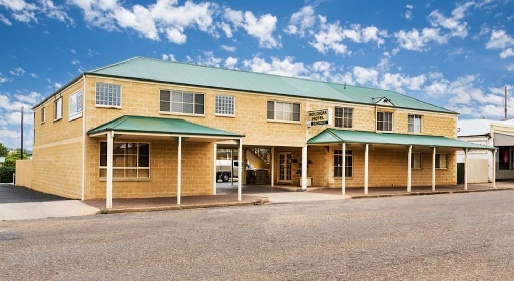 Soldiers Motel 3/31