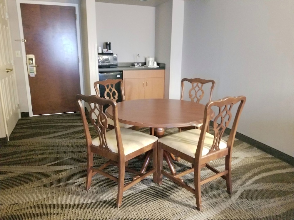 Wingate By Wyndham Raleigh Durham Airport 21/30