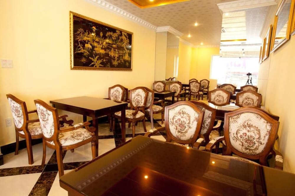 Linh Phuong 2 Hotel 48/64