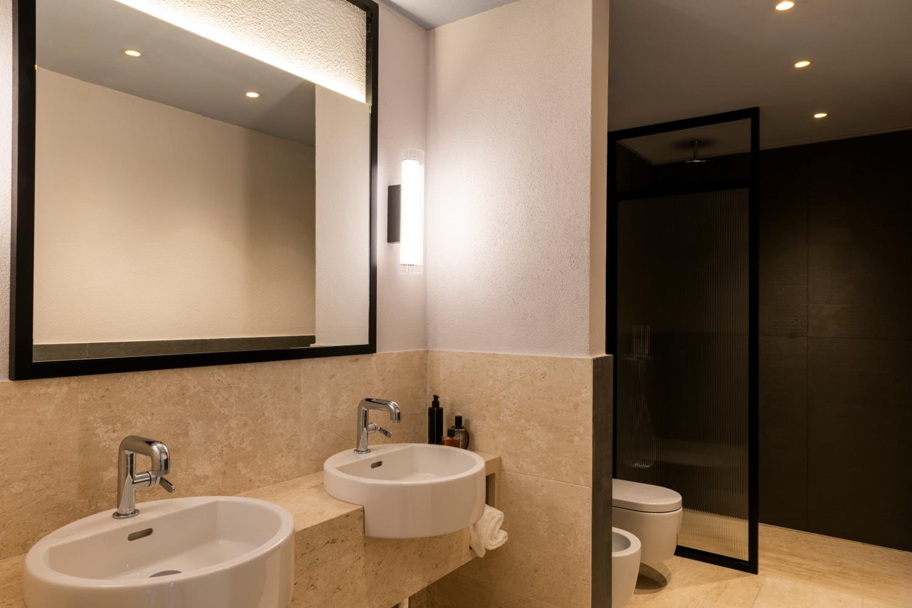 Master, Suite, Private Pool 5/6