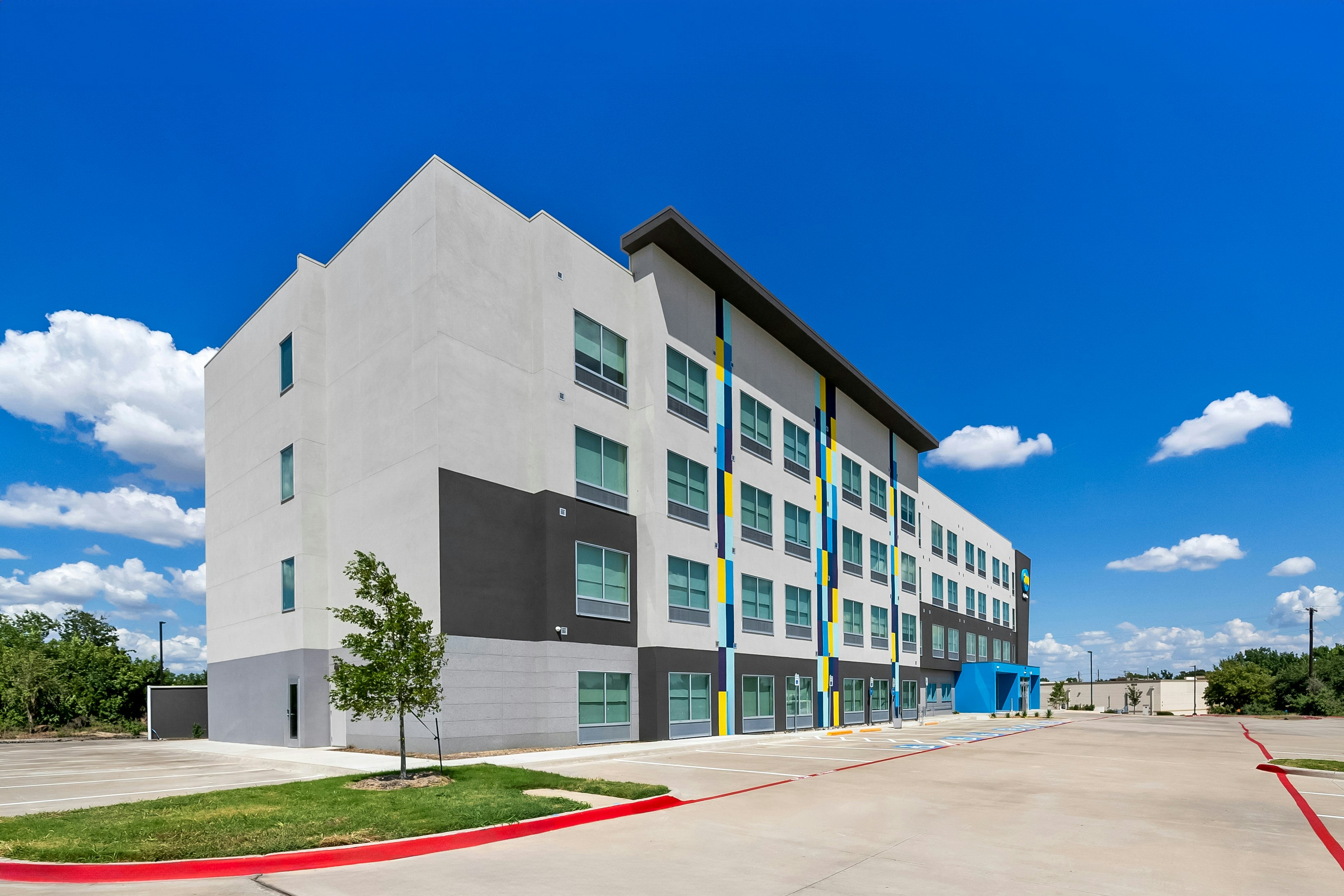Tru by Hilton Plano East North Hwy 75 5/35