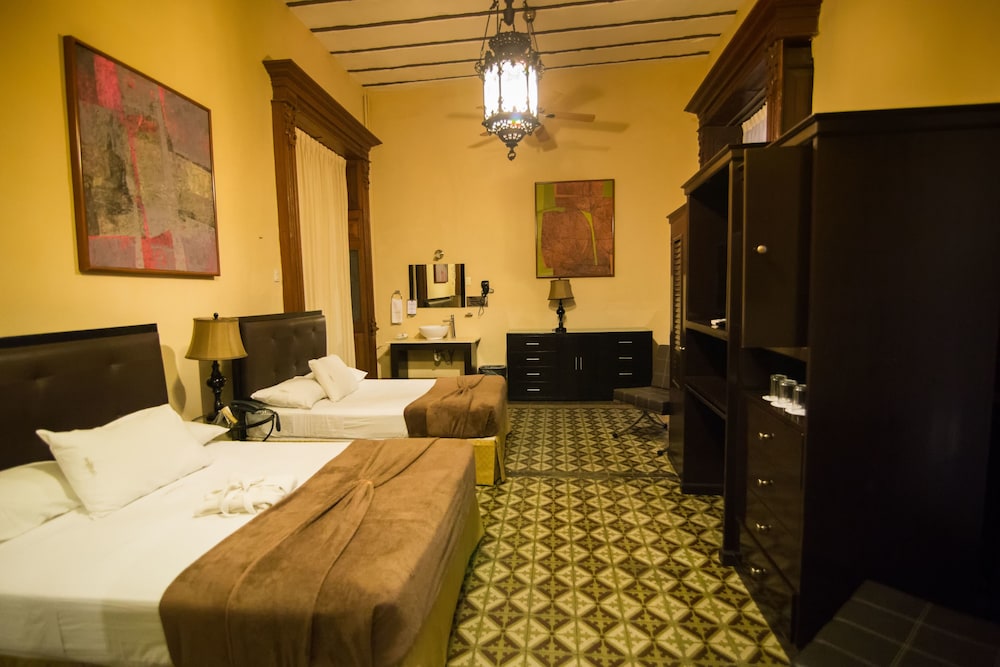 Gran Hotel de Merida 35/68