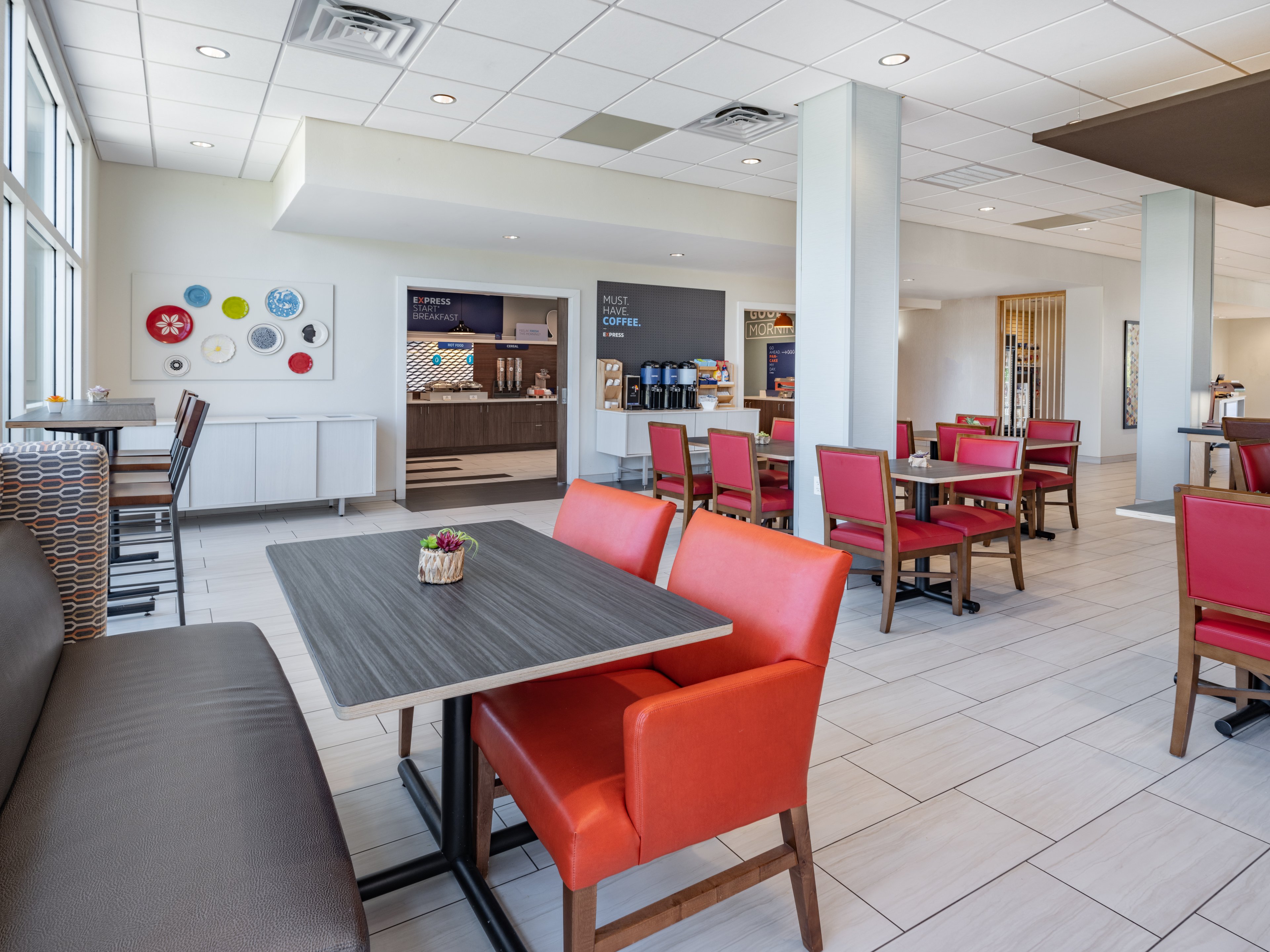 Holiday Inn Express & Suites Ruskin - Sun City 40/59