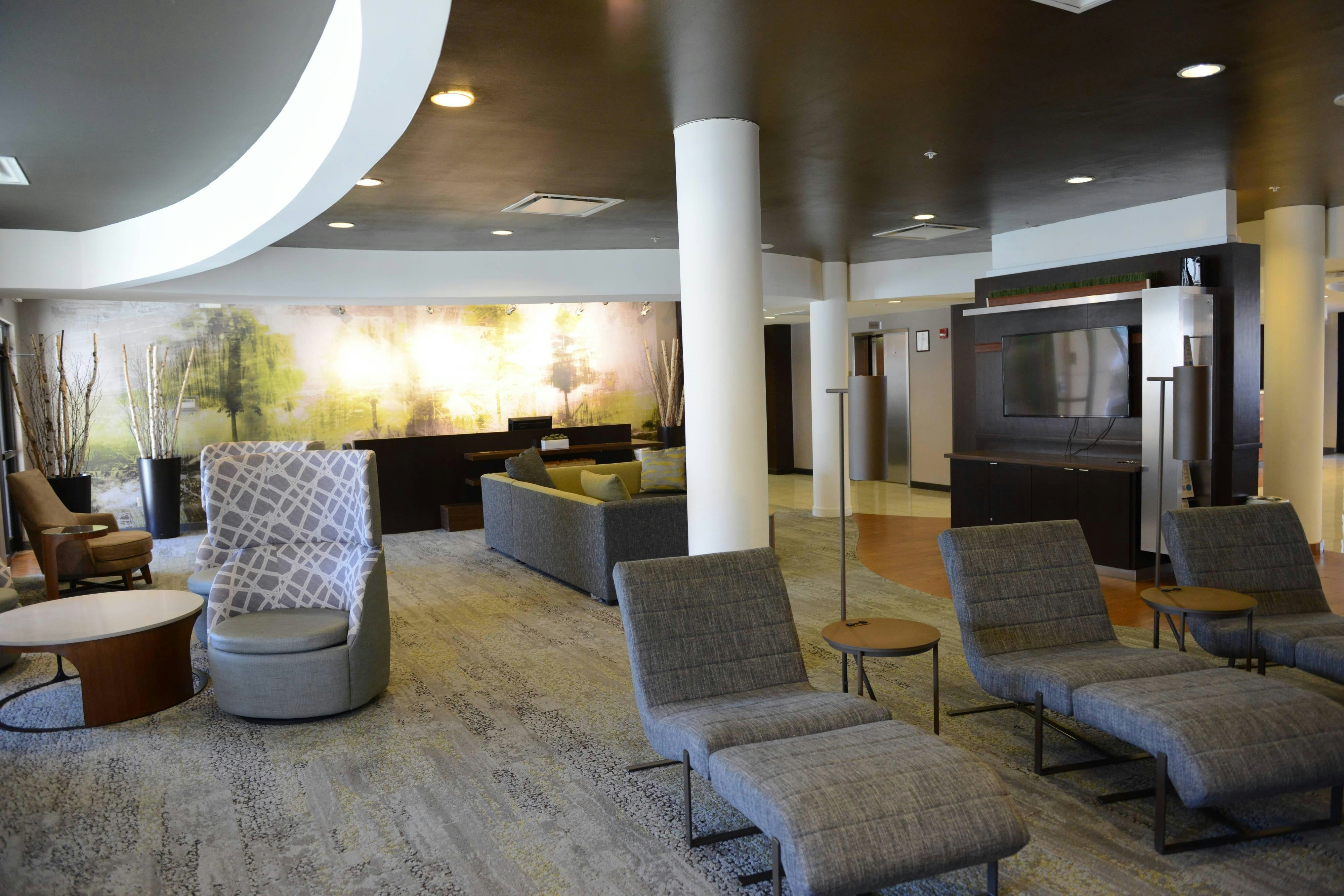 Courtyard By Marriott el Paso Airport 5/7