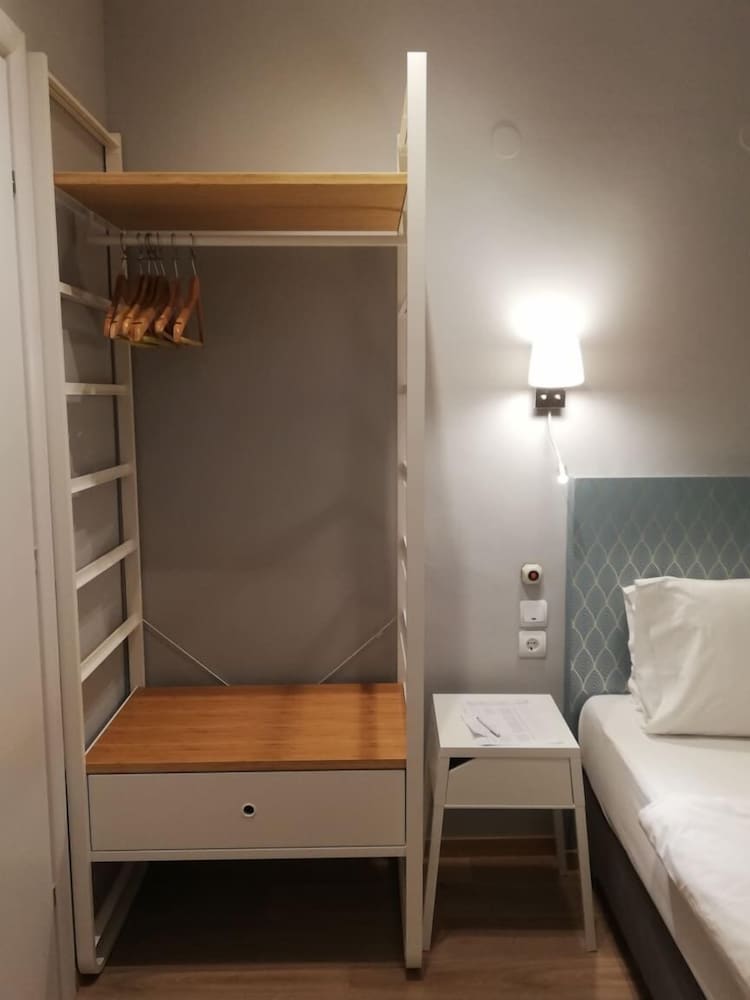 Hotel Abc 13/68