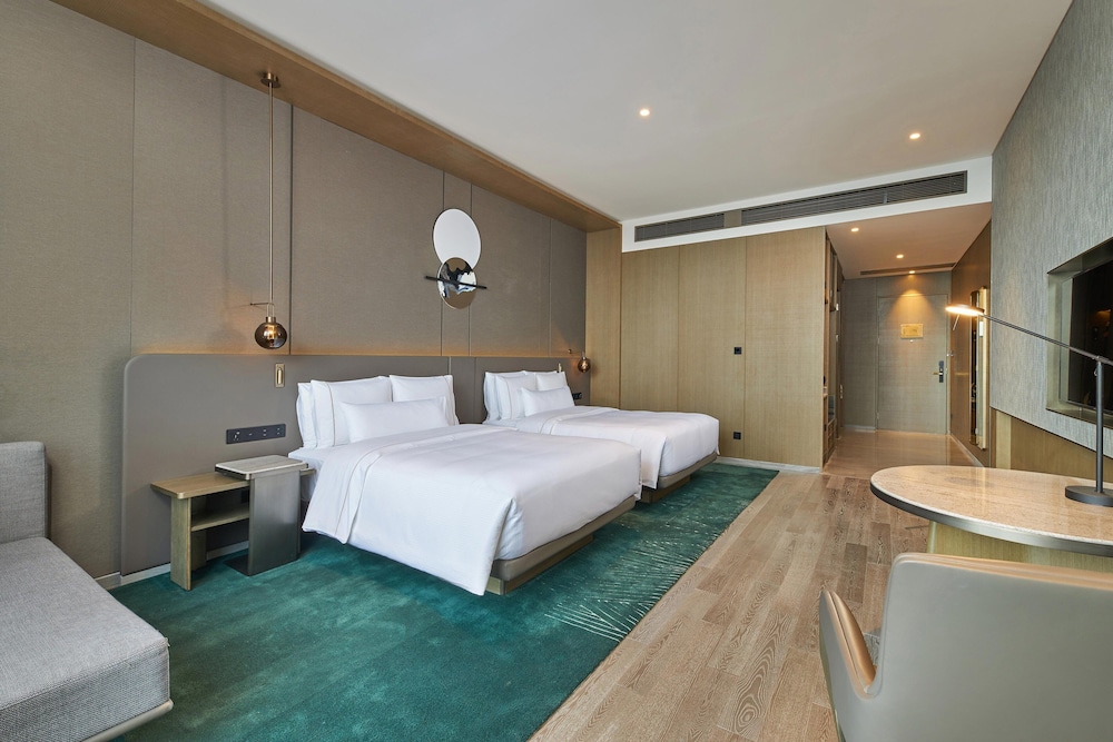 The Westin Zhongshan Guzhen 11/40