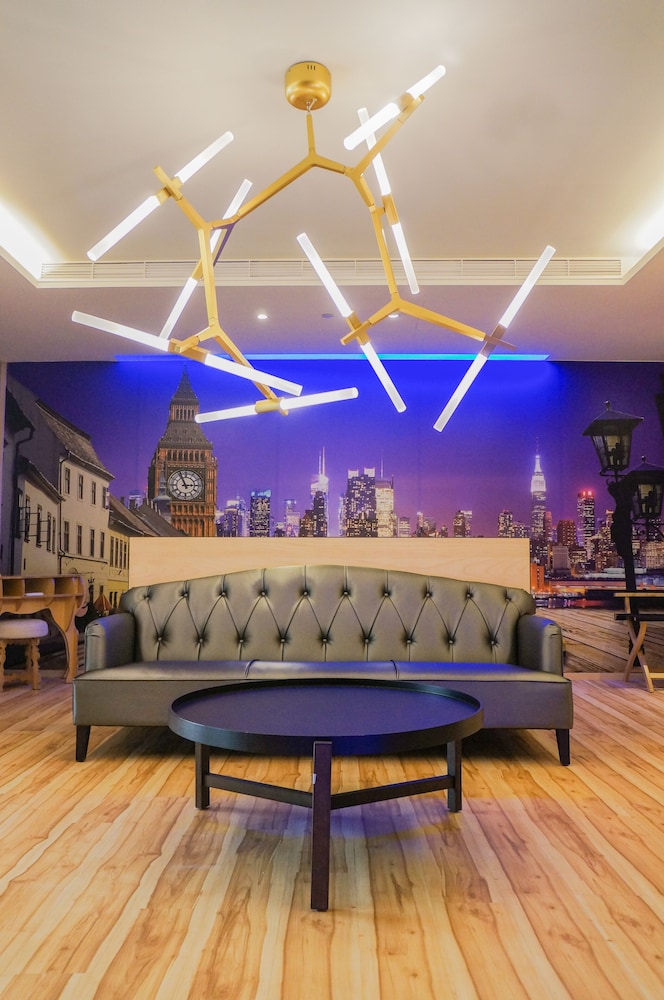 Fx Hotel Tainan Minsheng Road Branch 43/72