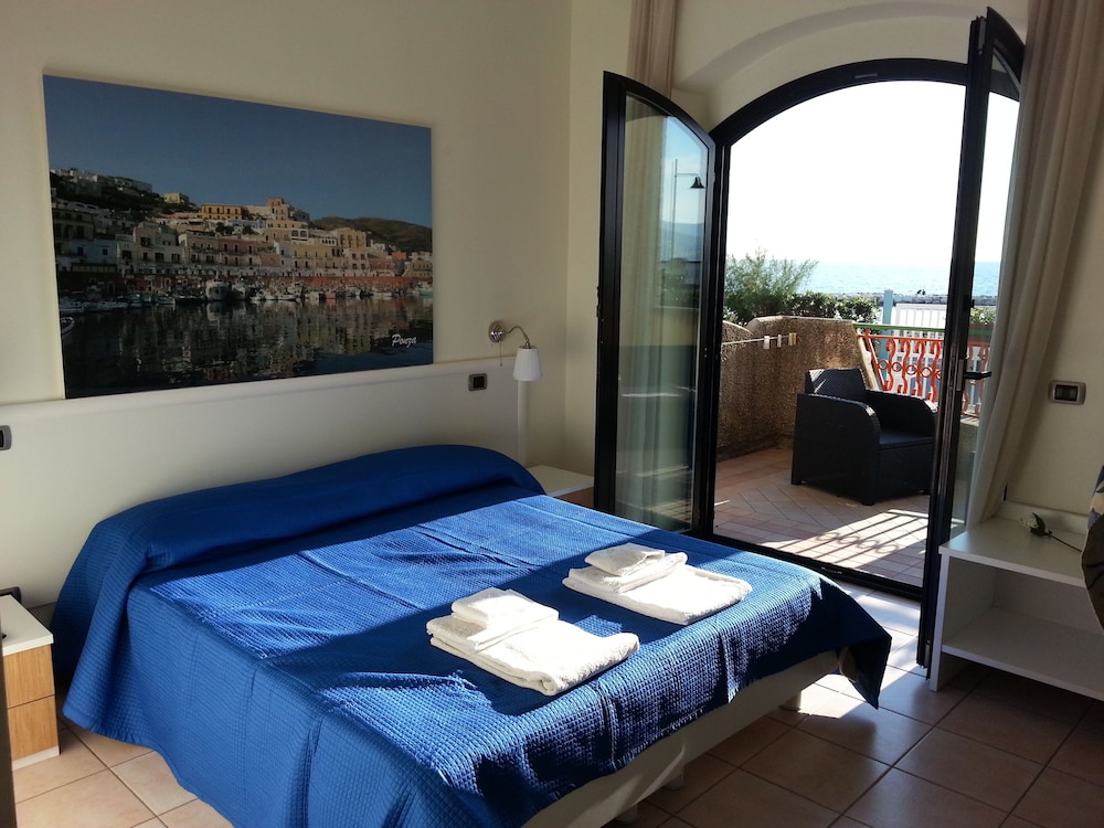Hotel Tirreno 10/52