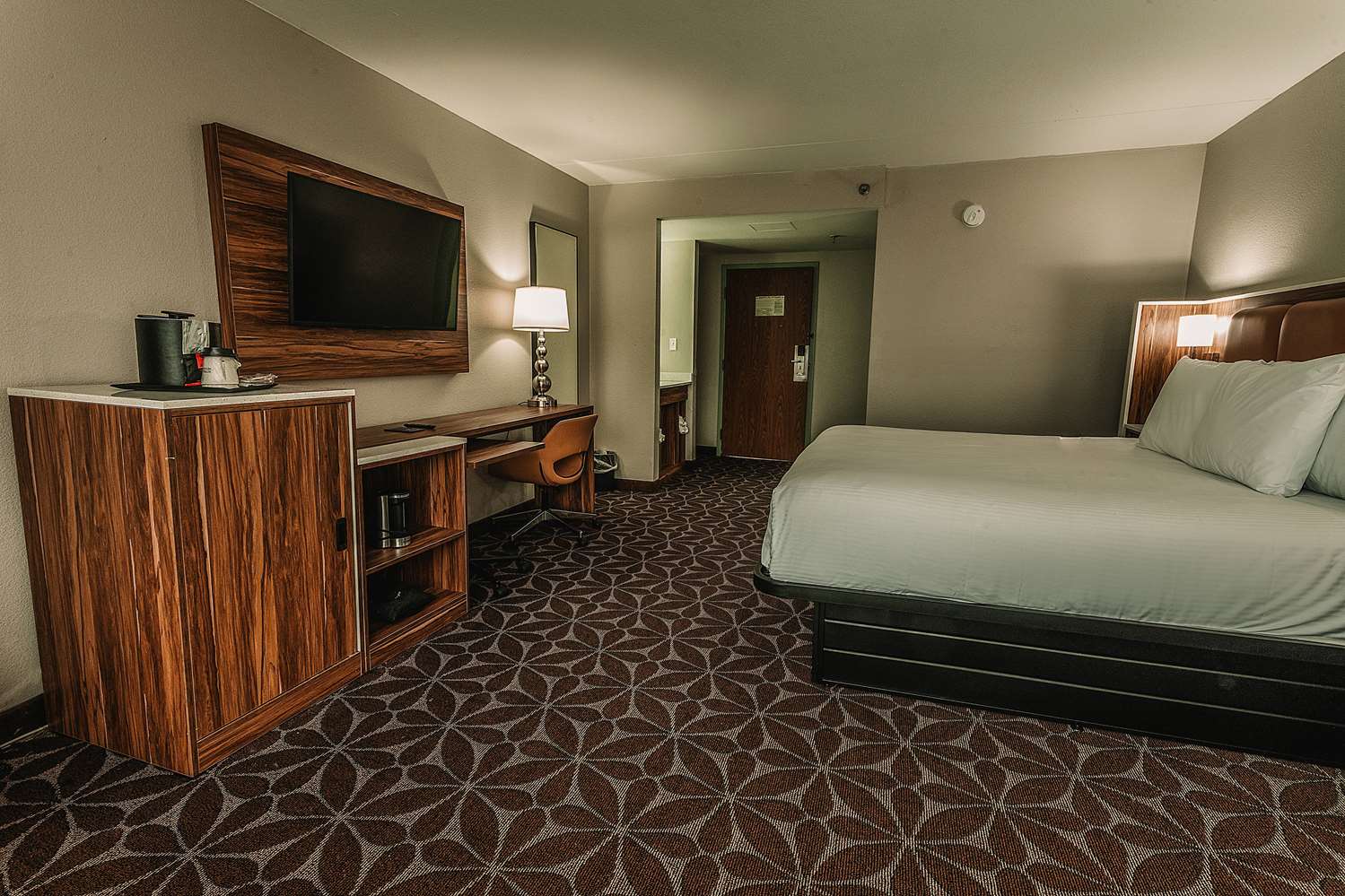 Wyndham Garden Williamsburg Busch Gardens Area 10/39