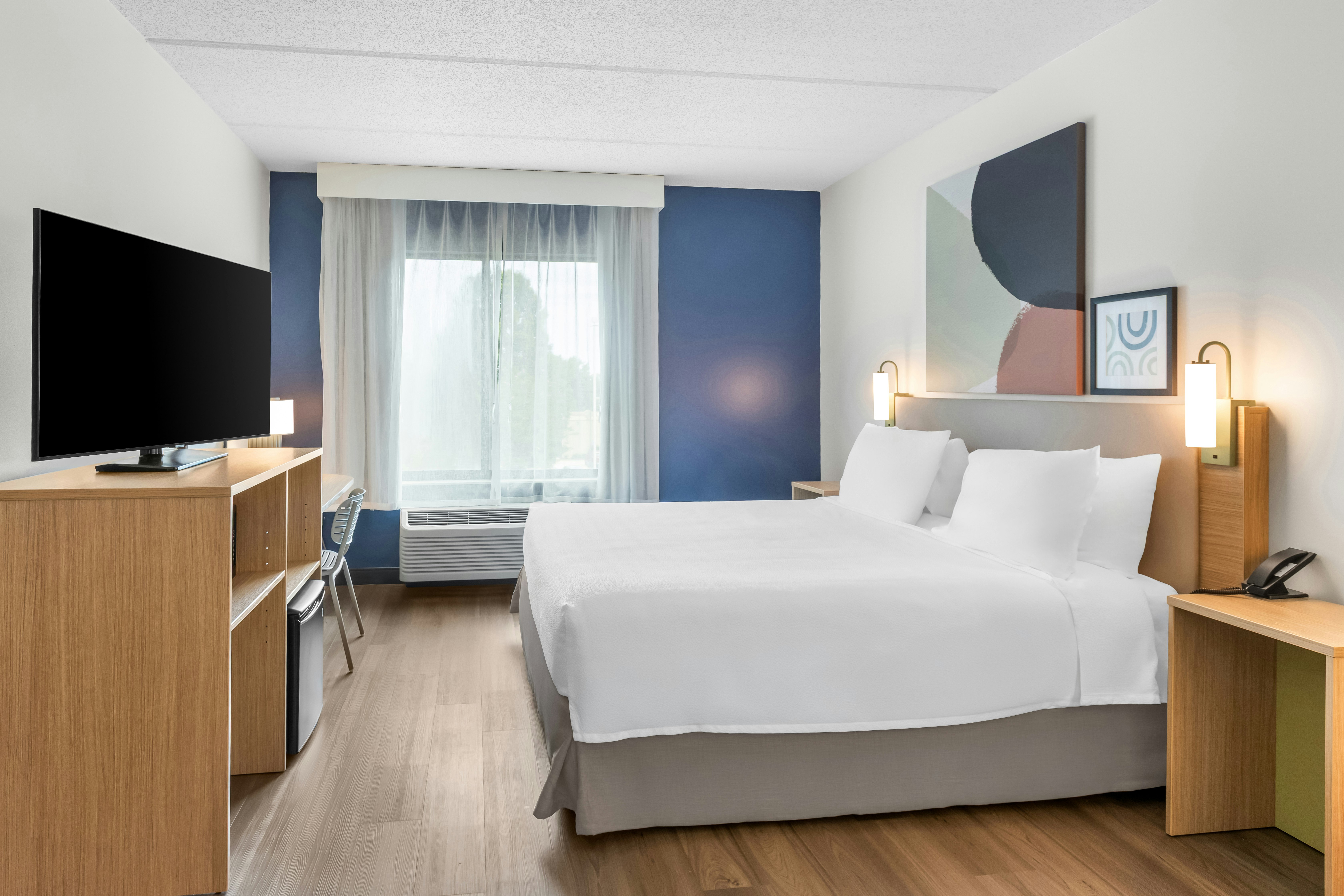 Room, King Bed, Accessible, Spark by Hilton Rock Hill 3/4
